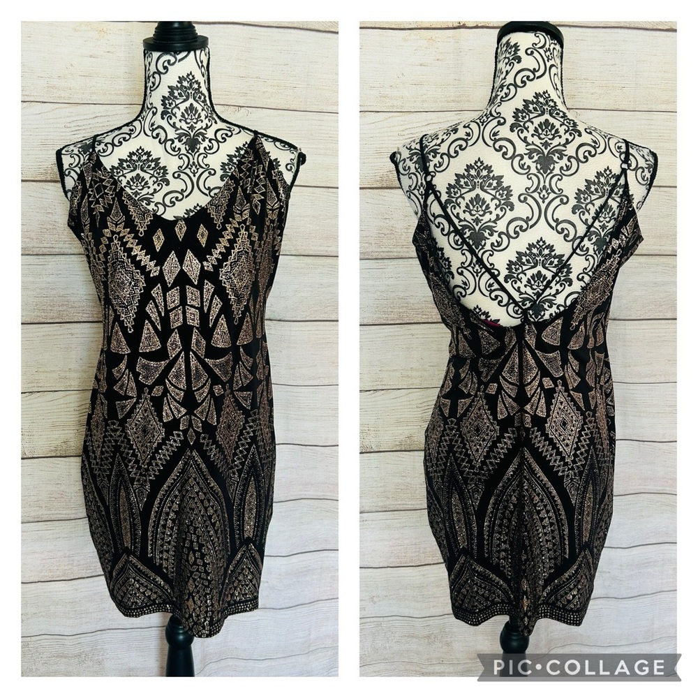 Reign On Women’s Black Gold Glitter Open Back Spaghetti Strap V-Neck Mini Dress